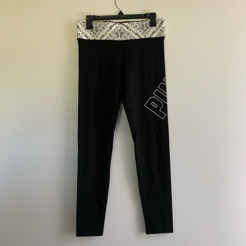 PINK Victoria’s Secret leggings